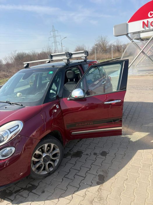 Fiat 500 L    — ABARTH