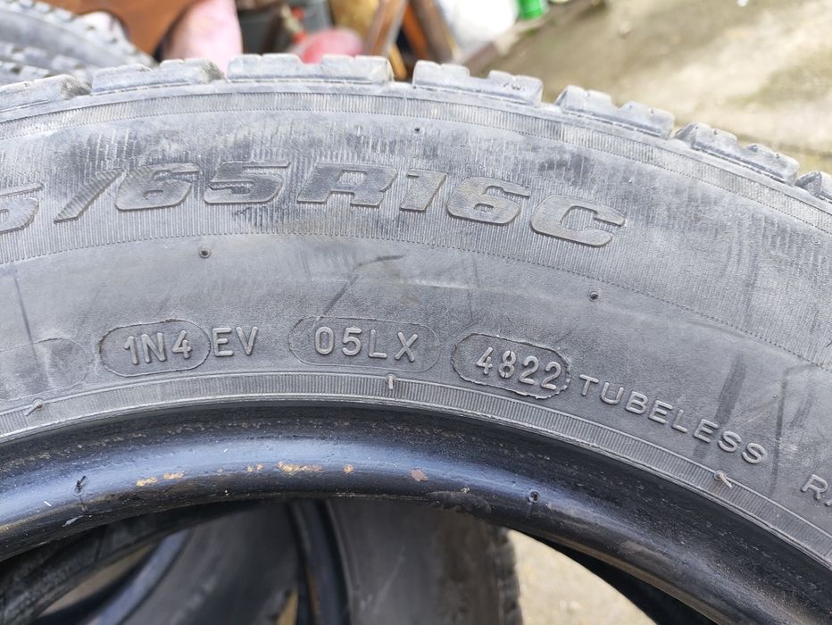 205/65/16 гуми за бус