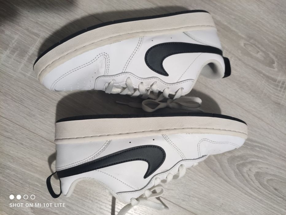 Маратонки NIKE,номер 38