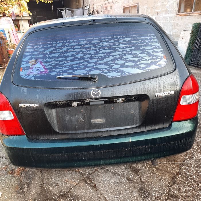 Продавам Mazda 323f 2.0(101) (на части)