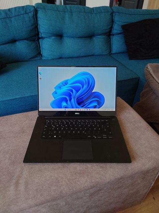 Dell XPS 9550  • Display 4K Touch screen• Procesor i7• 16gb ram• SSD 512• Nvidia GTX
