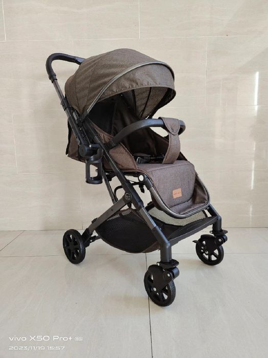 Продам детскую коляску  прогулочную