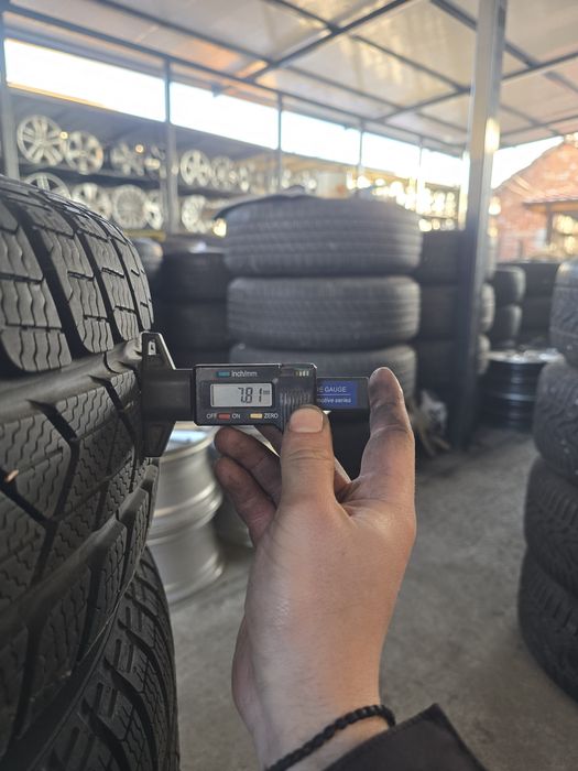 4 Броя 215/55/17 Pirelli 2x7,8mm 2x6,6mm 23dot