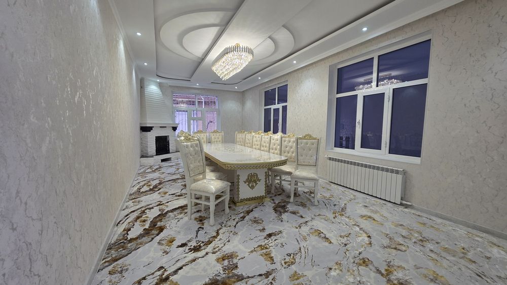 Продаётся дом на 2 семьи