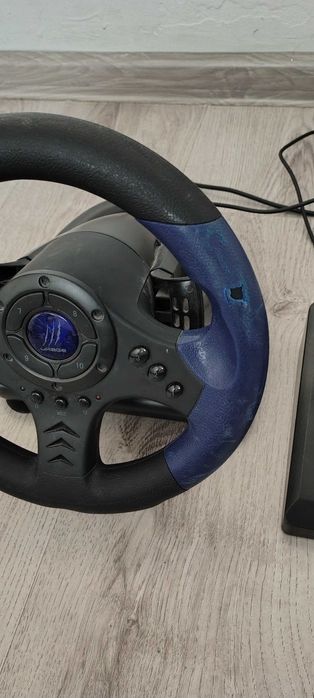 Кормило с педали