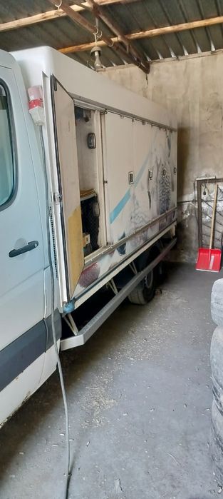 Мерседес Бенз 315 CDI
