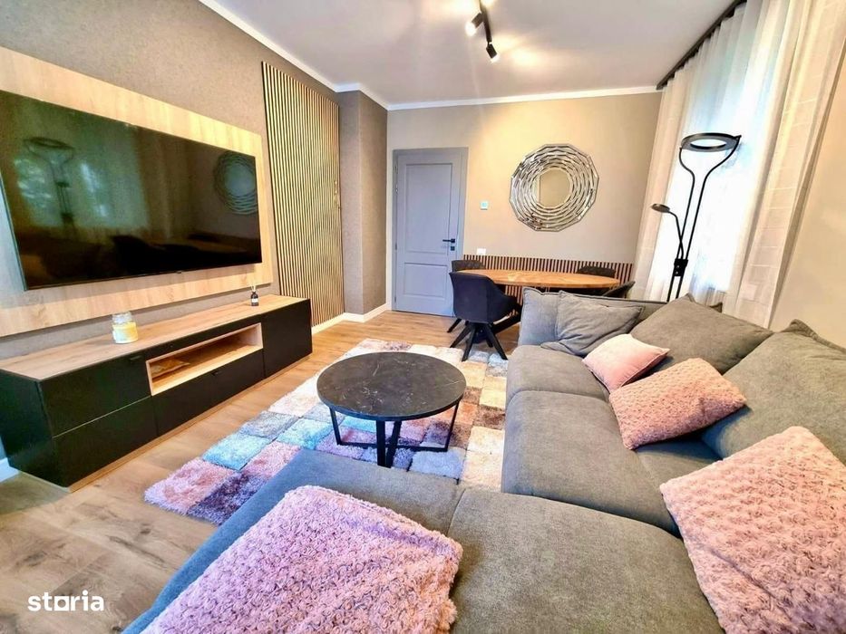 Apartament premium 2 camere, zonă centrală, prima închiriere + parcare