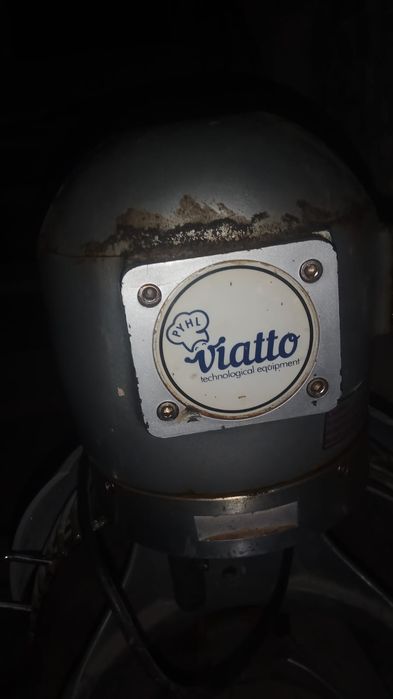 Продам тестомес VIATTO