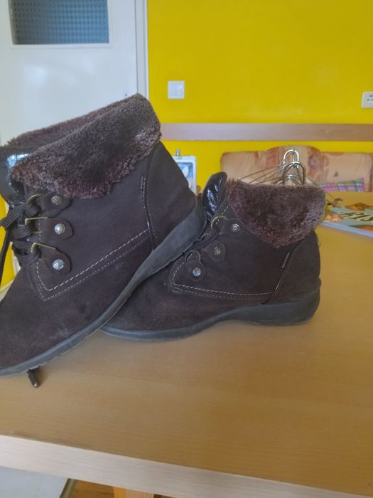 Дамски топли боти