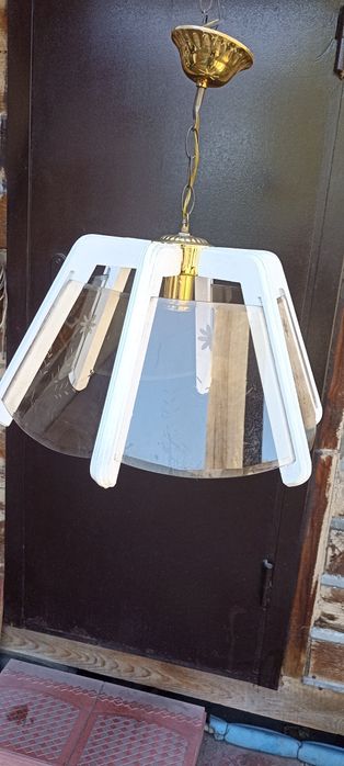 Продам люстру люстру