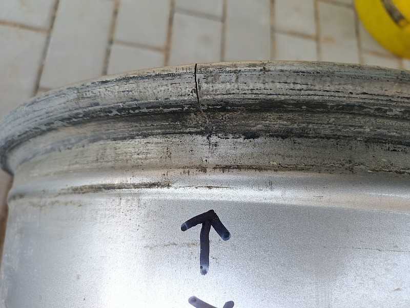 Продам оригинальные легкосплавные диски "Speedline"