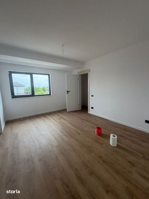 Vila Individuala/4 camere/Cartier Cristalului