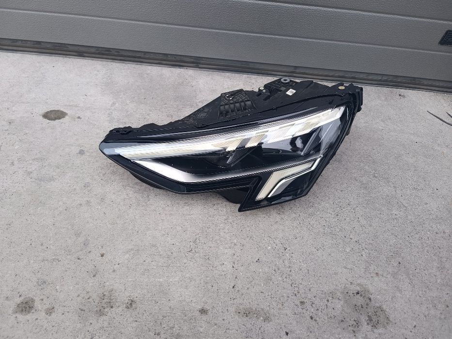 Ляв Фар Audi A3 8Y след 2019г , 8Y0941033