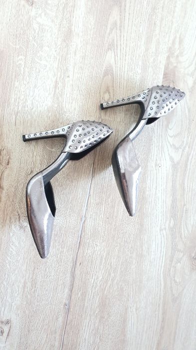 Обувки на висок ток Guess, Calvin Klein, Steve Madden