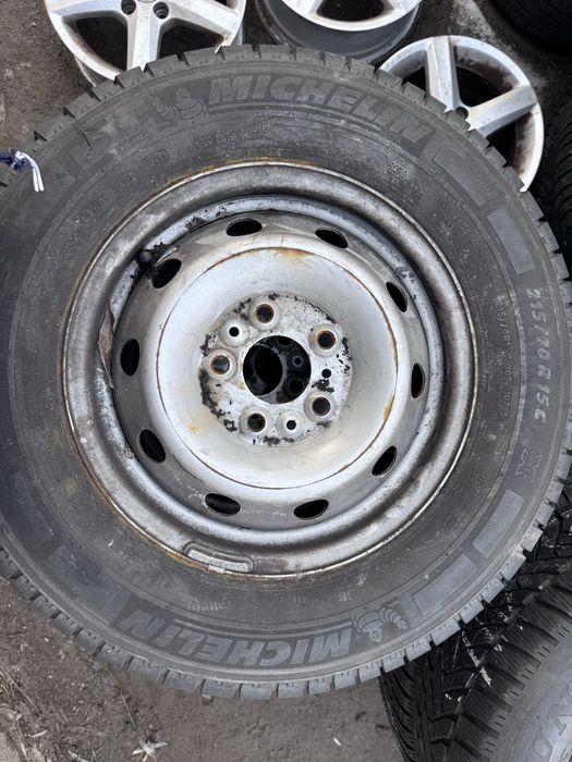 215/70 R15 C michelin