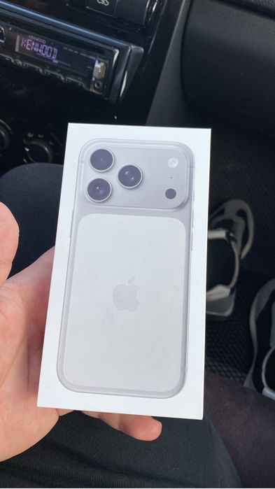 iPhone 17 pro IOS 256 gb