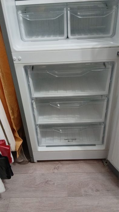 Продам холодильник