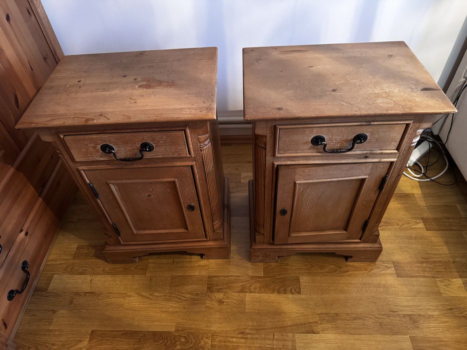Vand 2 comode vintage