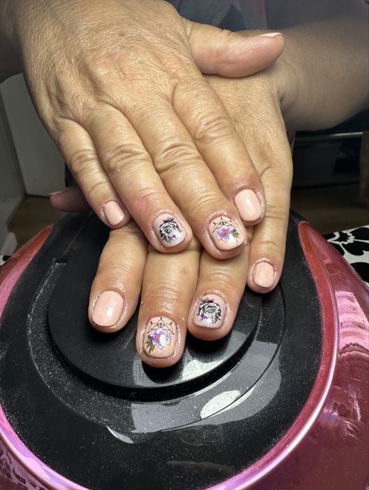 Unghii cu gel minunate