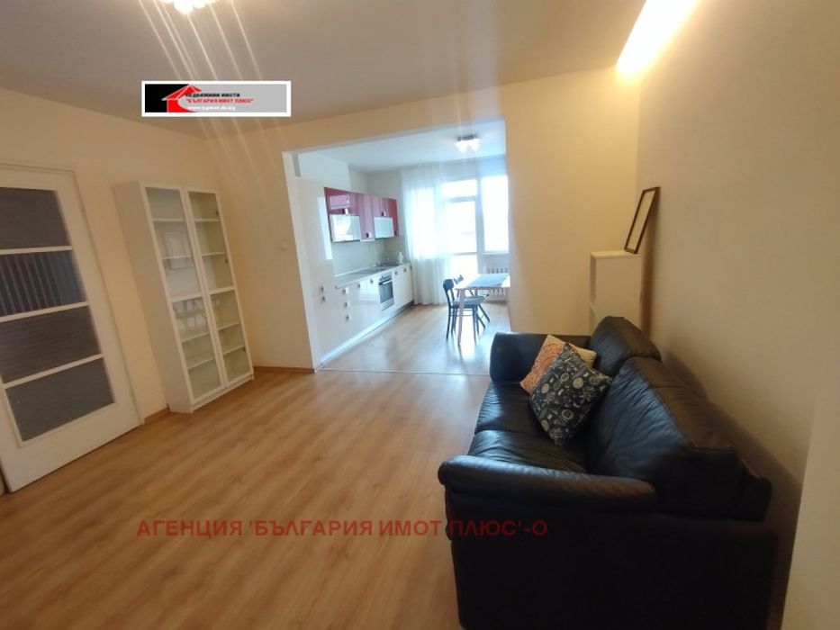 Дава се под наем Тристаен апартамент в София, Оборище - 92 кв.м за 700 € - Снимка #3