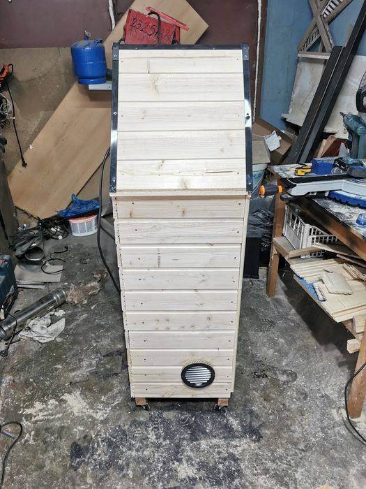 Afumatoare electrica cu convecție