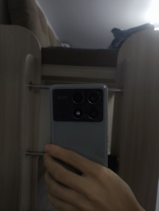 Продам поко х6 про 5г