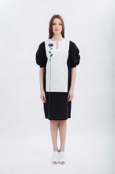 Rochie cu plastron brodat manual, Nicoleta Obis, marimea L, noua