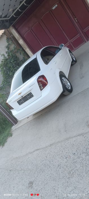 Lasseti 1.8 sotiladi