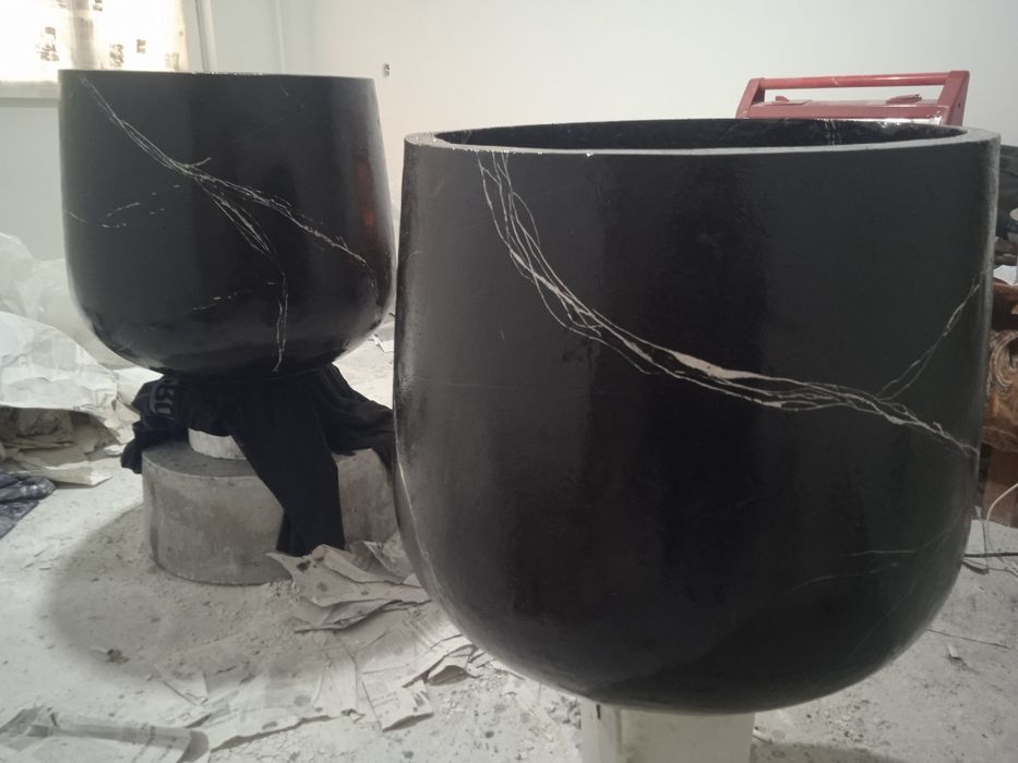 Кашпо вазон из мрамора