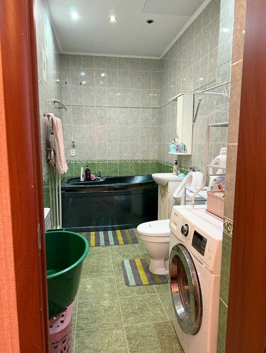 Продам коттедж с коммерческой баней