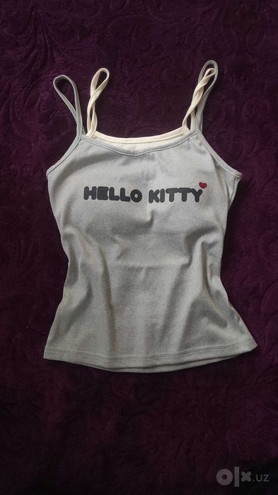 hello kitty top < 3