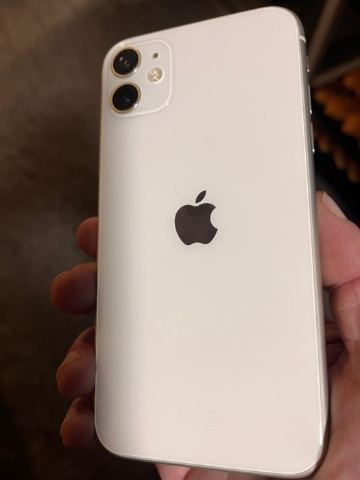 Айфон 11 в хорошом состоянии