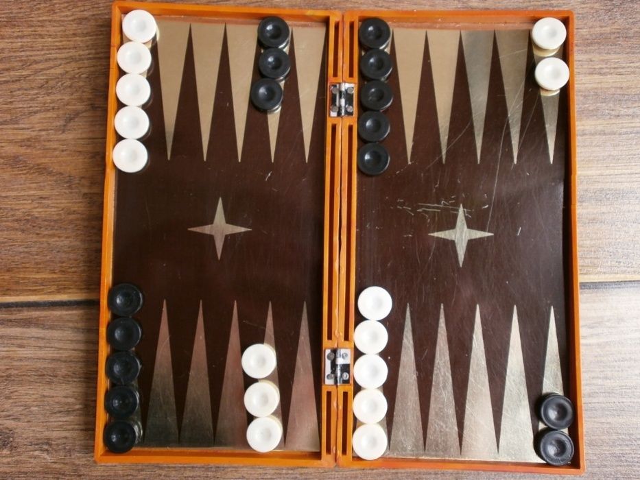 Магнитен Шах Туристически