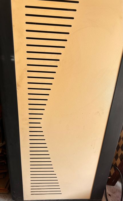 Vând sobă pe peleți Sophia 11 kW cu placa de bază  defectă