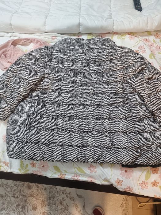 Jacheta usoara cu maneci trei sferturi