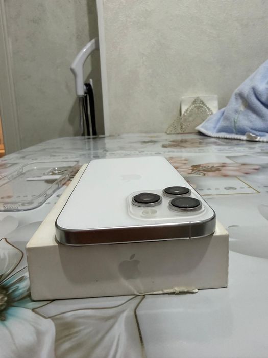 Iphone 16 pro max white 256 GB / отичном состоянии