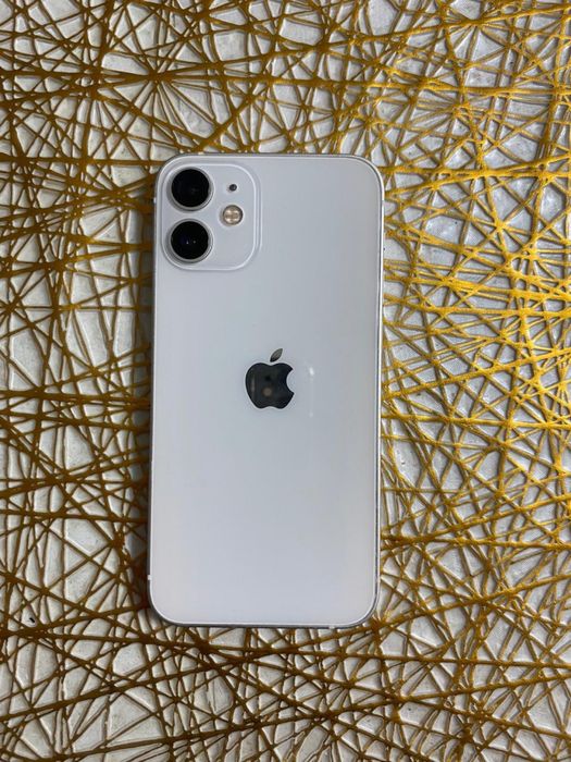 Продам Iphone 12 mini