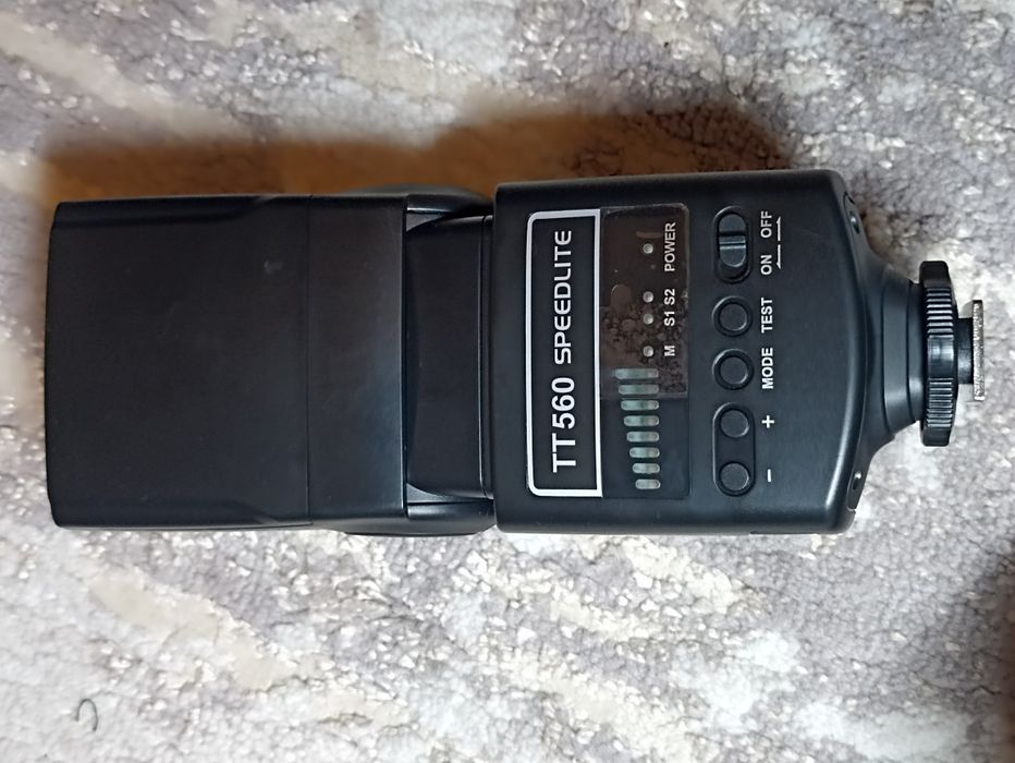 Blitz Universal Neewer TT560