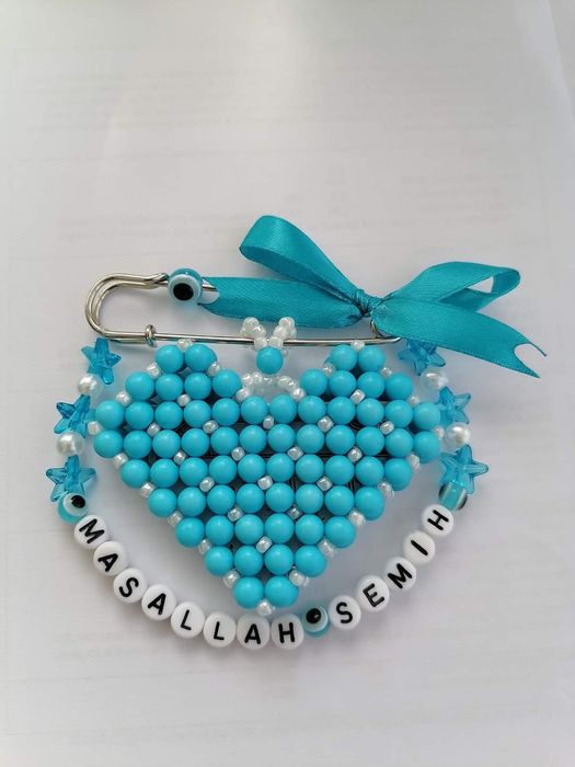 Ръчно изработване на гривни, клипс за биберон, украси за бебета