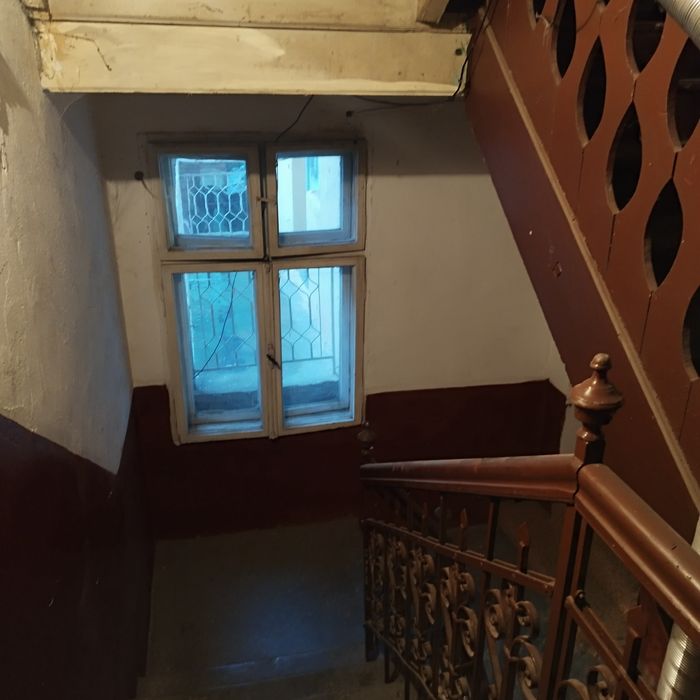 Продавам етаж от къща