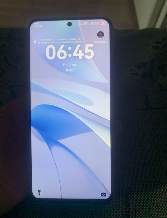 Huawei nova 13 i
