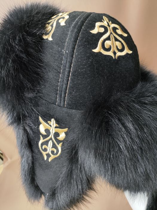 Тымак из меха песца