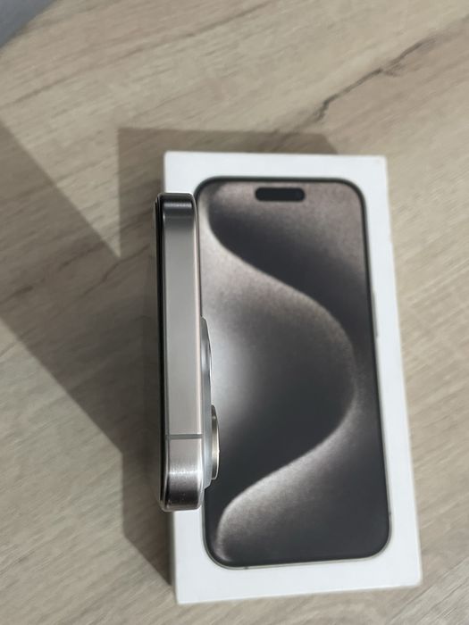 iPhone 15 Pro 128GB (98% Батерия) – Като нов!