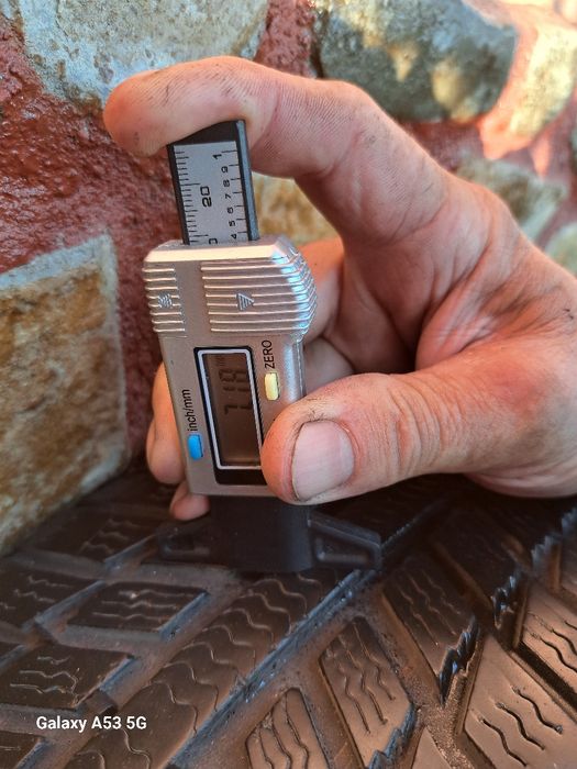 Зимни 4бр с усилен борд205/55/16