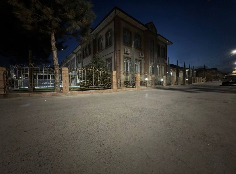 Продается дом в махалле Думбарабад