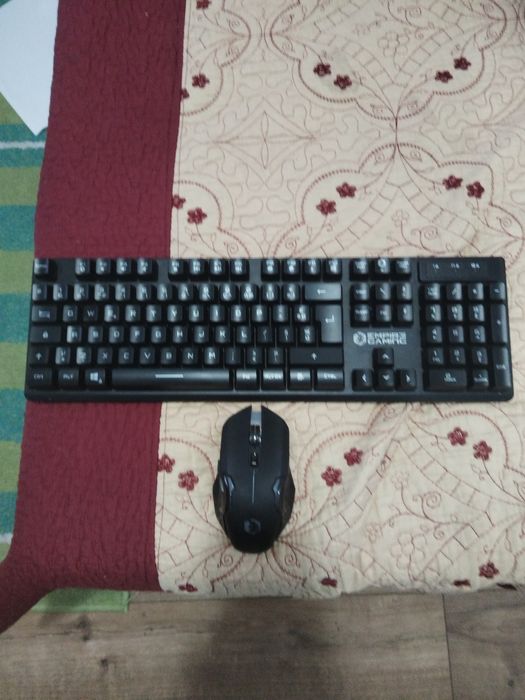 ...Vand produse gaming cititi sescrierea!
