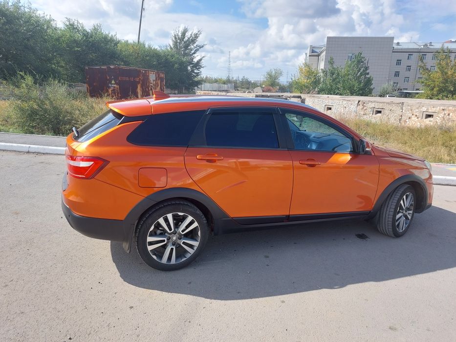 Продам lada vesta sw cross