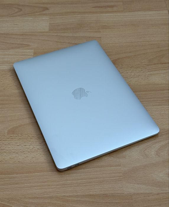 MacBook AIR M1 256 gb - 2021, 149 cicluri