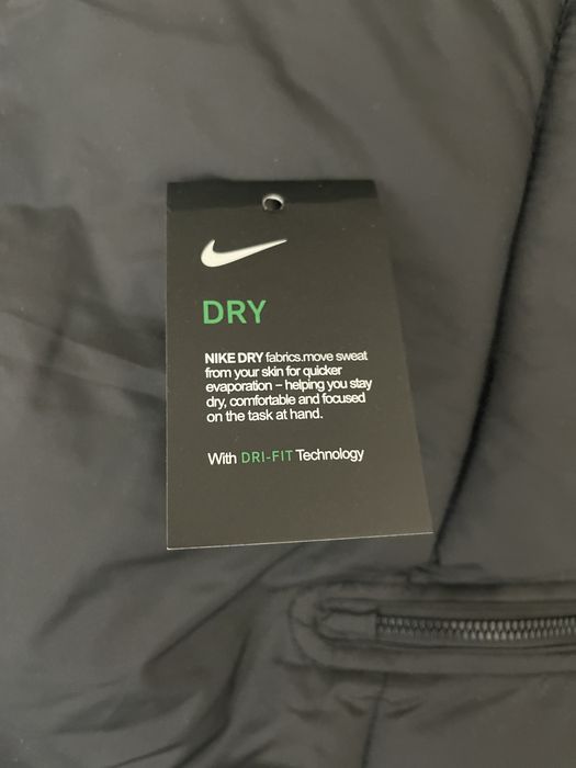 Куртка найк темская