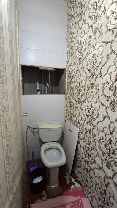 Сотилади Чилонзор 12 квартал 2 хонали